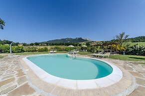Farmhouse in Carpegna With Private Pool