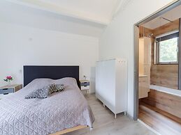 Spacious Holiday Home With Sauna Near Beach