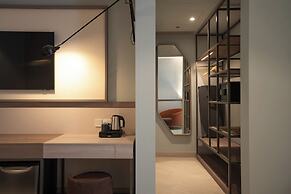 SeSaya Poshtel & Bistro