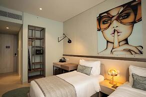 SeSaya Poshtel & Bistro