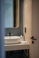 SeSaya Poshtel & Bistro