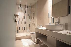 SeSaya Poshtel & Bistro