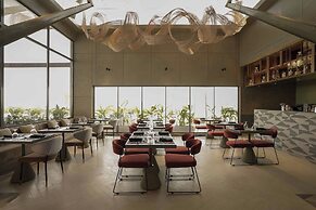 SeSaya Poshtel & Bistro