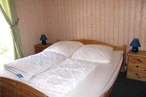 Ferienhaus mit Grossem Garten