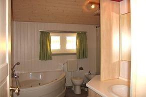 Ferienhaus mit Grossem Garten