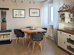 Comfortable Holiday Home in Nature