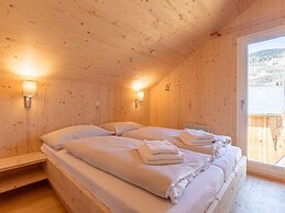 Appealing Chalet With hot tub