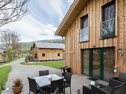 Appealing Chalet With hot tub