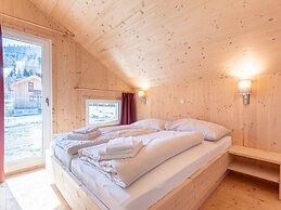 Appealing Chalet With hot tub