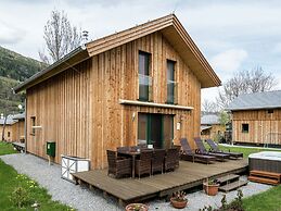Appealing Chalet With hot tub