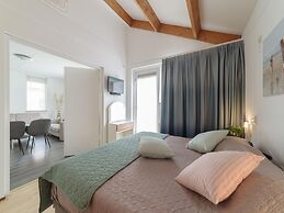 Spacious Holiday Home With Sauna Near Beach