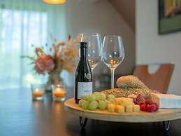 Cosy Holiday Home With Garden