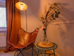 Cosy Holiday Home With Garden