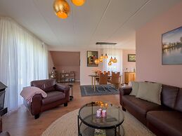 Cosy Holiday Home With Garden