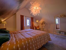 Cosy Holiday Home With Garden