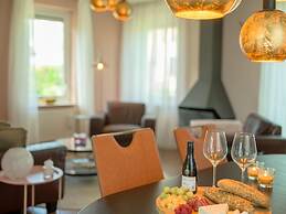 Cosy Holiday Home With Garden