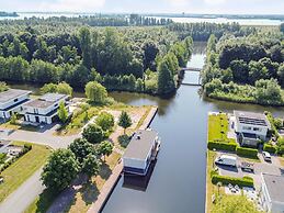 Houseboat With Private Roofed Terrace