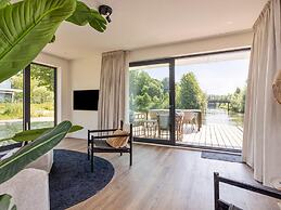 Houseboat With Private Roofed Terrace