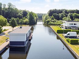 Houseboat With Private Roofed Terrace