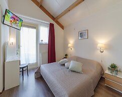 Spacious Holiday Home With Sauna Near Beach