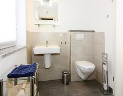 Holiday Home Lotsenhaus am Breetzer Bodden