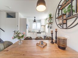 Spacious Holiday Home With Sauna Near Beach