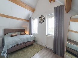 Spacious Holiday Home With Sauna Near Beach