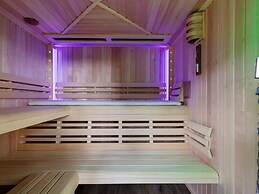 Oane's Huske - A Charming Forest Home