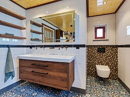 Oane's Huske - A Charming Forest Home