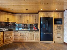 Oane's Huske - A Charming Forest Home