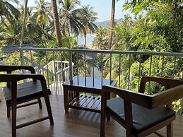 Ourem Palace Luxury Beach Huts