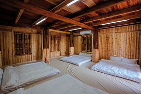 Bai Tu Long Mountain Resort