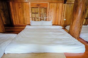 Bai Tu Long Mountain Resort