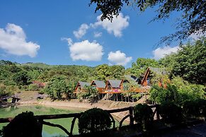 Bai Tu Long Mountain Resort