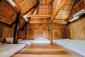 Bai Tu Long Mountain Resort