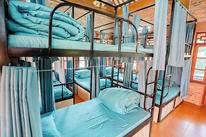 Bai Tu Long Mountain Resort