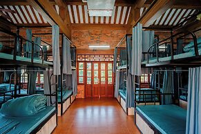 Bai Tu Long Mountain Resort