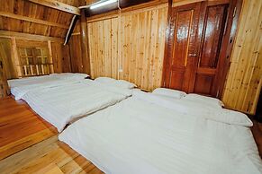 Bai Tu Long Mountain Resort