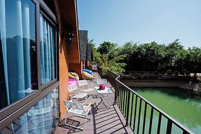 Bai Tu Long Mountain Resort