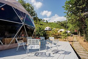 Bai Tu Long Mountain Resort