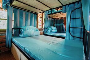 Bai Tu Long Mountain Resort