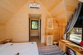 Bai Tu Long Mountain Resort