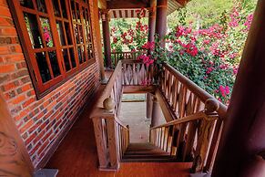 Bai Tu Long Mountain Resort