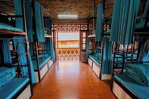 Bai Tu Long Mountain Resort