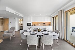 Novaya Suites
