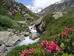 Dolomitengolf Suites