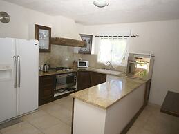 Pleasing Villa Near Sea Beach Moriani-plage