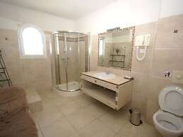 Pleasing Villa Near Sea Beach Moriani-plage