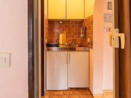 Cosy Apartment in Arrach With Garden