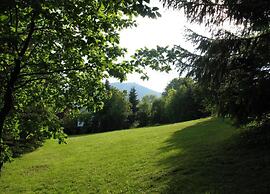 Cosy Apartment in Arrach With Garden